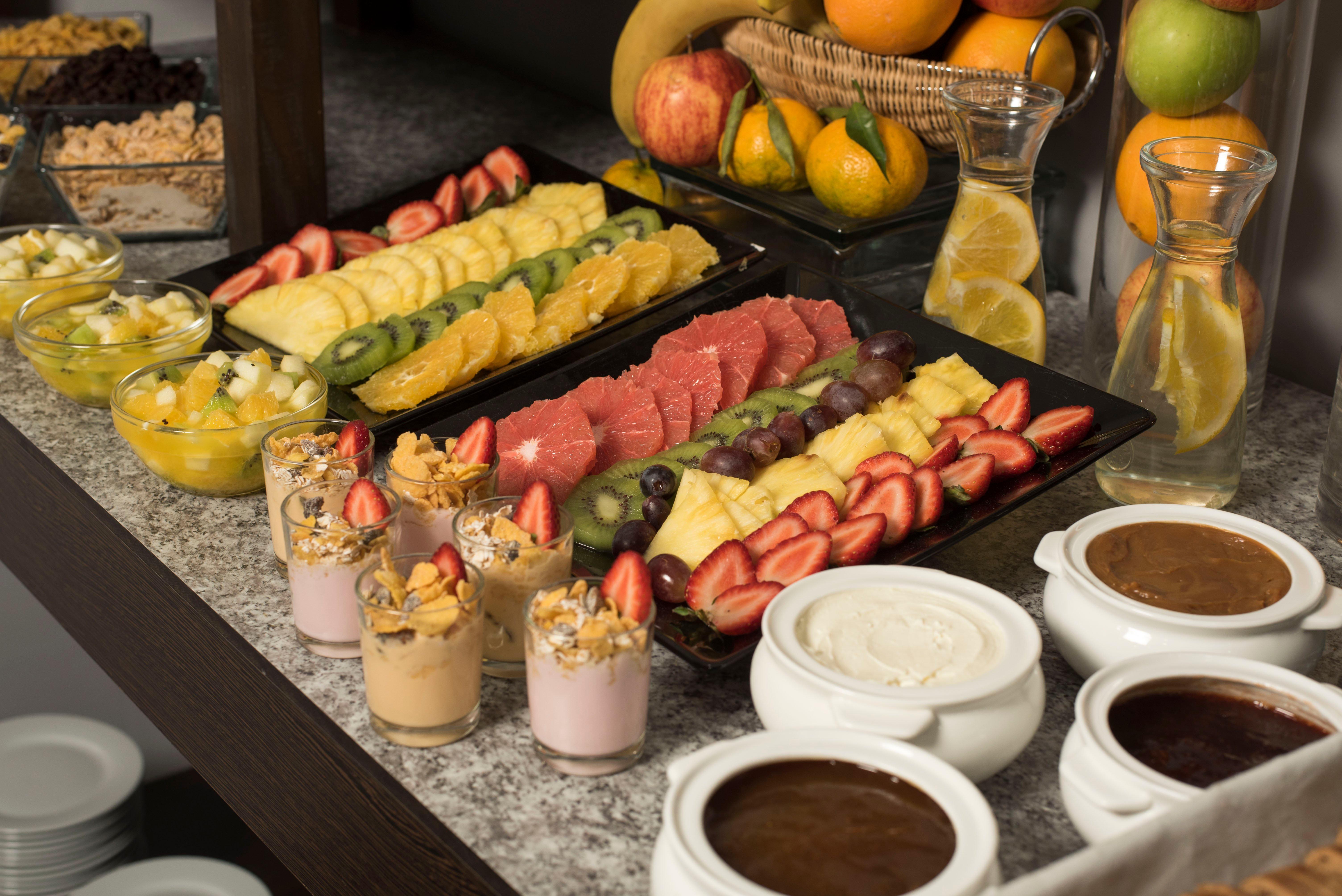 Holiday Inn Montevideo By Ihg Ngoại thất bức ảnh